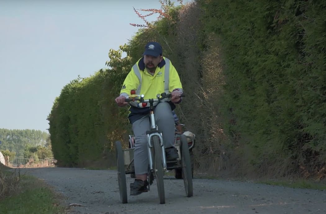 Andy on his way to meet the Fonterra tanker.