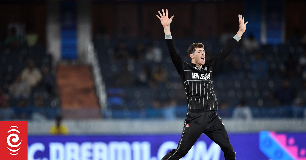 Black Caps v Sri Lanka T20 - Game one at Mt Maunganui | RNZ News