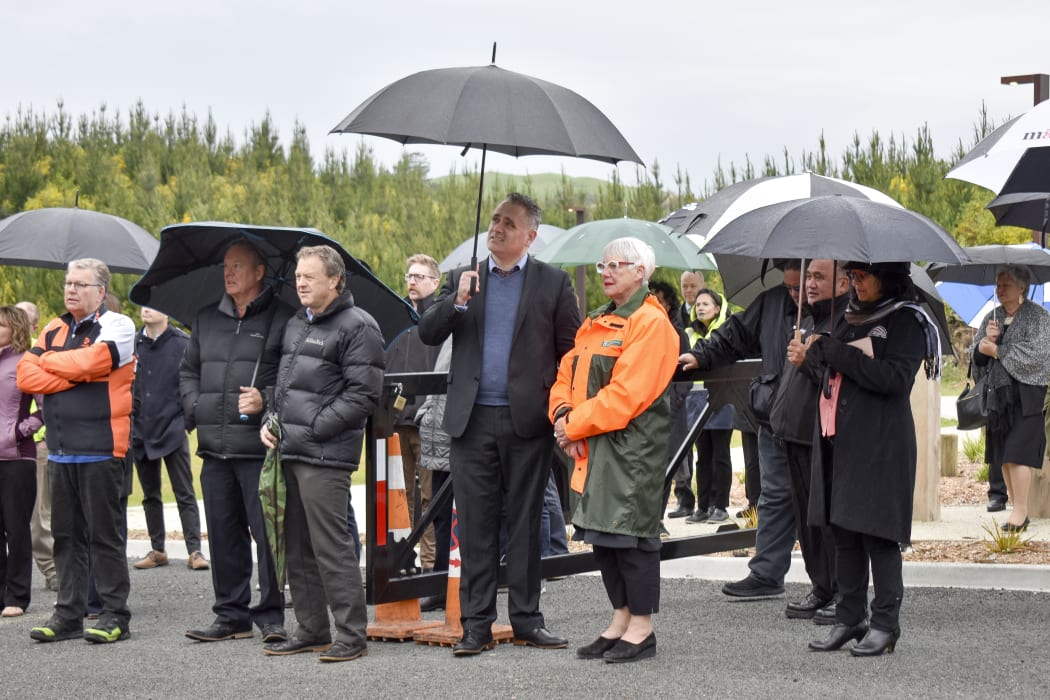 NZ First deputy leader Fletcher Tabuteau and Rotorua mayor Steve Chadwick at the opening of Te Pūtake o Tawa - Whakarewarewa Forest Hub 2. Photo / Felix Desmarais / LDR