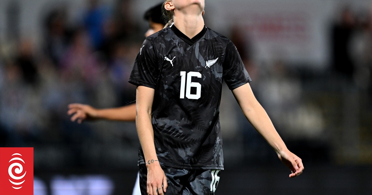 Frustrated Football Ferns held to a goalless draw by Thailand - Vimarsana News
