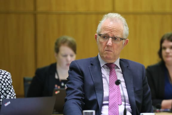 Labour Greg O'Connor with Ruth Dyson in Select Committee
