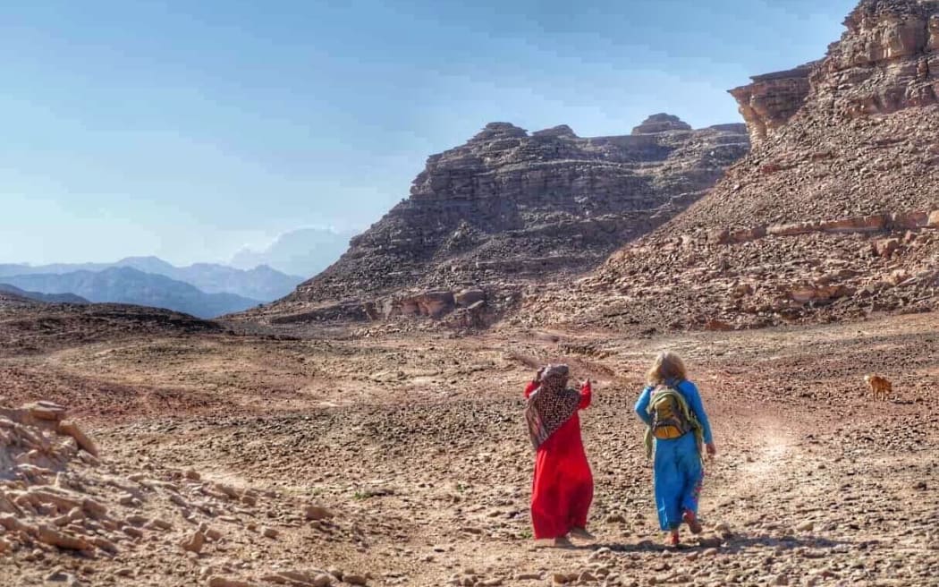 Kiwi nomad Julie Paterson walks the Sinai desert.