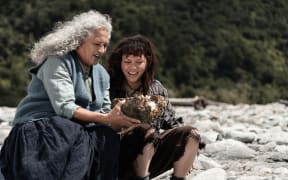 Hinetu Dell and Darneen Christian in Kōkā.