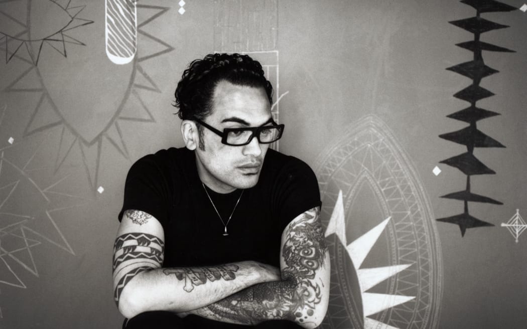 Pauly Fuemana - OMC