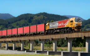 Artist impression new Swiss-owned engine manufacturer Stadler low emission diesel locomotives bought by KiwiRail.