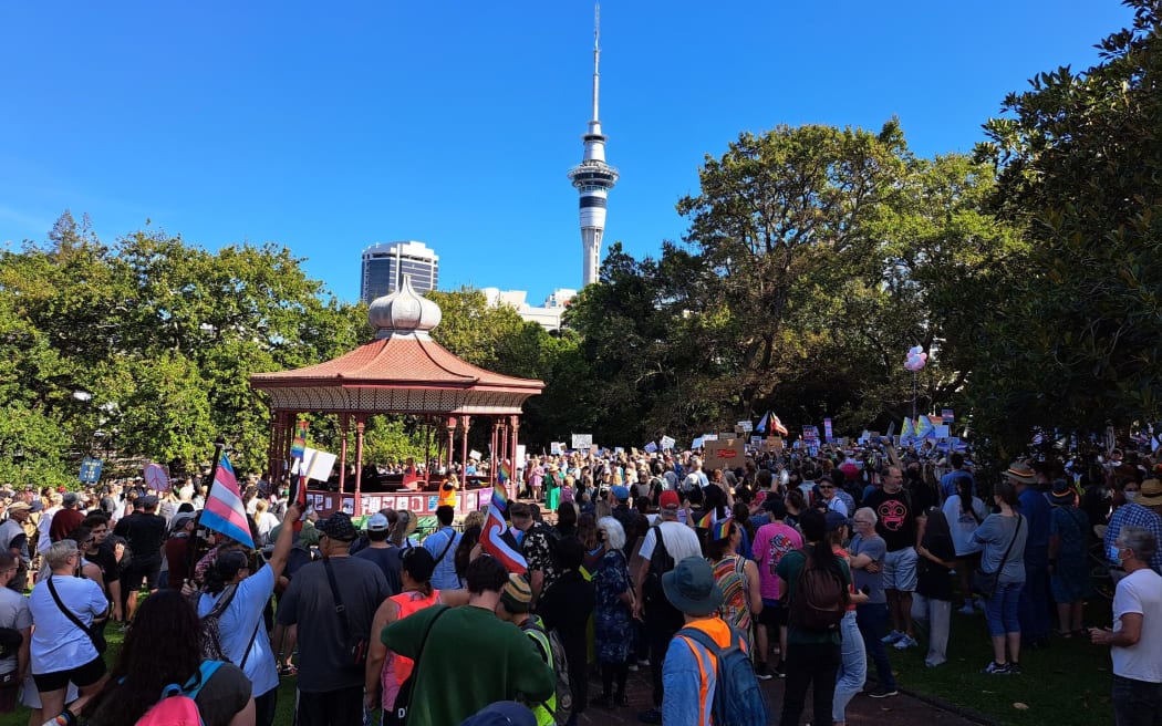 Hundreds of counter protesters gather at Albert Park ahead of Posie Parker's appearance.