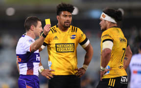 Du'Plessis Kirifi of the Hurricanes receives the yellow card during the Round 4 Trans-Tasman Super Rugby match between the ACT Brumbies and the Wellington Hurricanes at GIO Stadium in Canberra, Saturday, June 5, 2021.