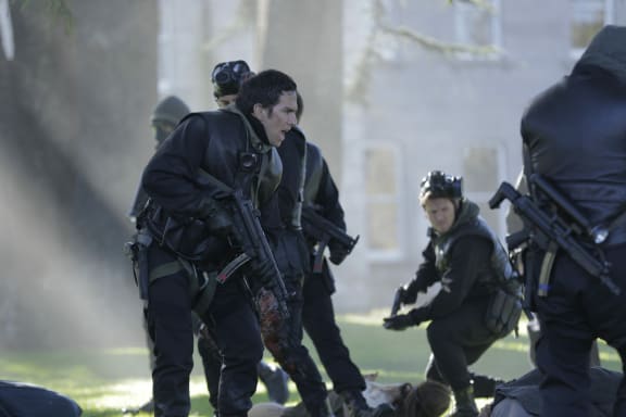 SAS move in on the Iranian Embassy in London, 1980 in the film 6 Days.