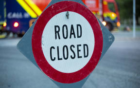 A road closed sign at the top of Tuki Tuki Road, Hawkes Bay.