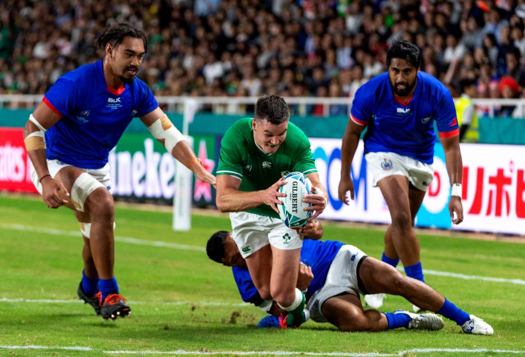 Johnny Sexton scored two tries and finished with 18 points.