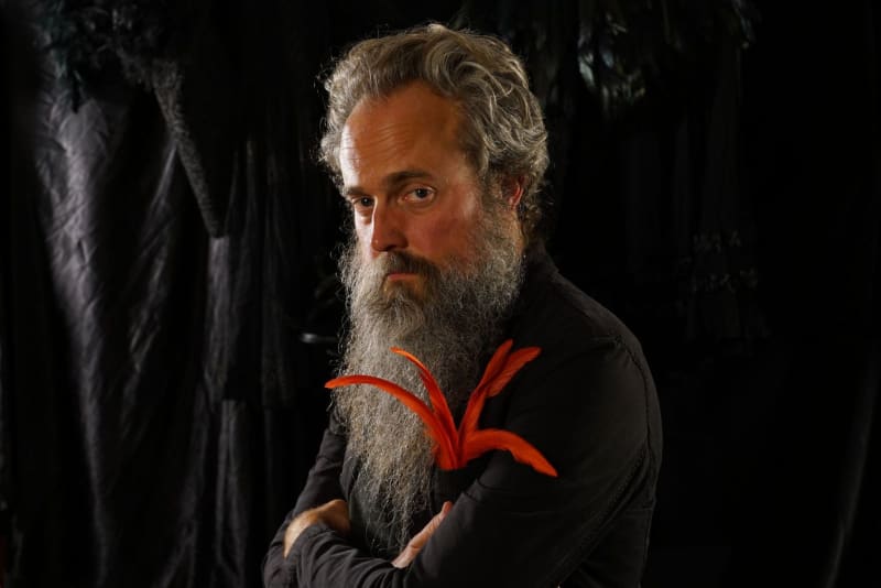 Iron & Wine is in fine voice on Hen’s Teeth | Review by Tony Stamp in ...