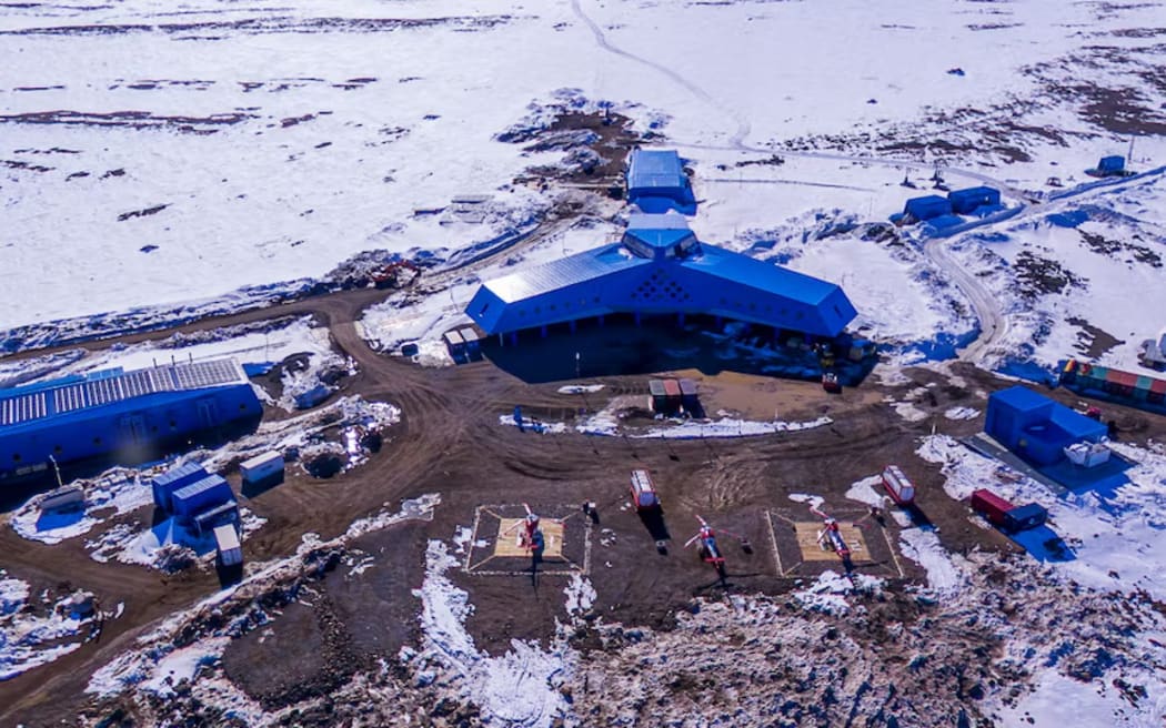 The Jang Bogo Station is a permanent, year-round South Korean research base located in Terra Nova Bay, Antarctica. (Supplied: Korean Polar Research Institute)