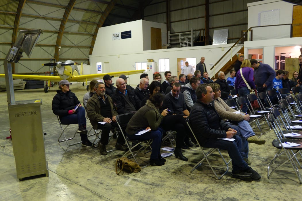 Pilots learn about the new safety app at the Nelson Aero Club