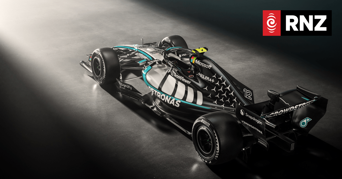 Mercedes run new car at Silverstone, announce Microsoft deal