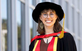 Dr Olivia Yates