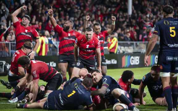 Tamaiti Williams scores the winning try during the Crusaders v Highlanders, Super Rugby Pacific match, Apollo Projects Stadium, Christchurch.
