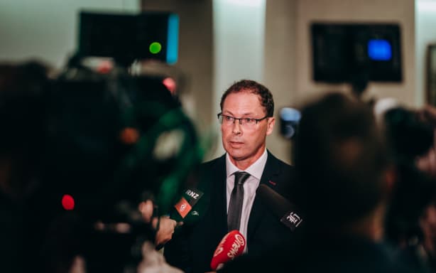 Media sector demands more detail over RNZ, TVNZ mega-entity merger | RNZ