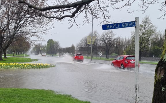 Heavy rain on State Highway 1 in Gore, Southland, causes surface flooding, impacting nearly the entire northbound lane for part of the road, on 21 September, 2023.