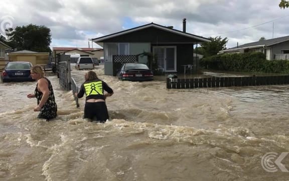 Whakatane man rescues more than 20 people from Edgecumbe: RNZ Checkpoint