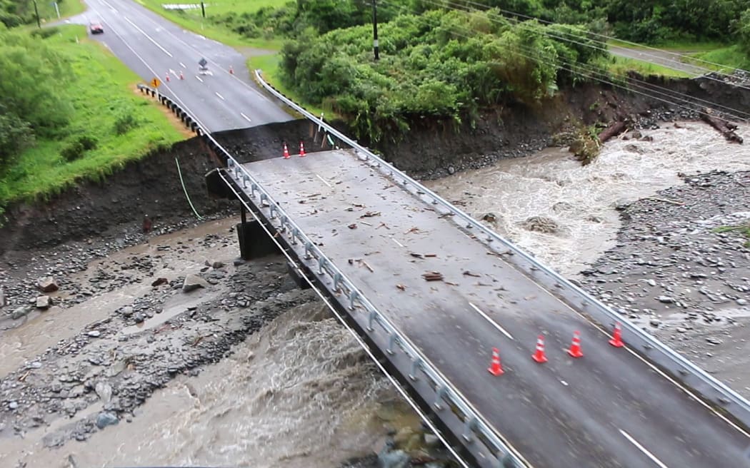 Bridge washout just after Mt Hercules heading south