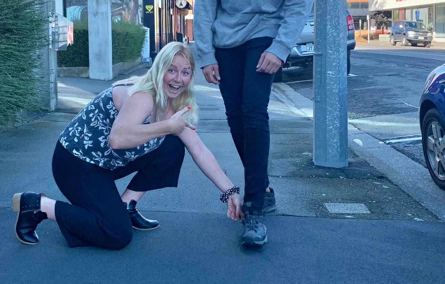 Hannah Morey returns tramper's shoe