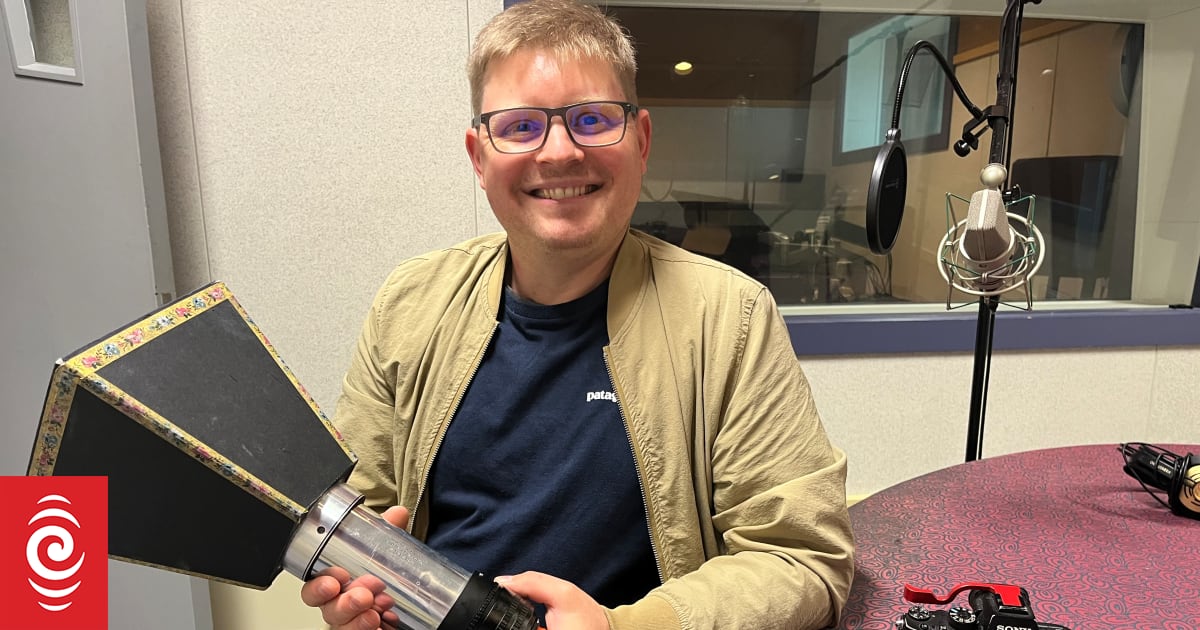 The Wellington artist with a singular focus on lens restoration | RNZ