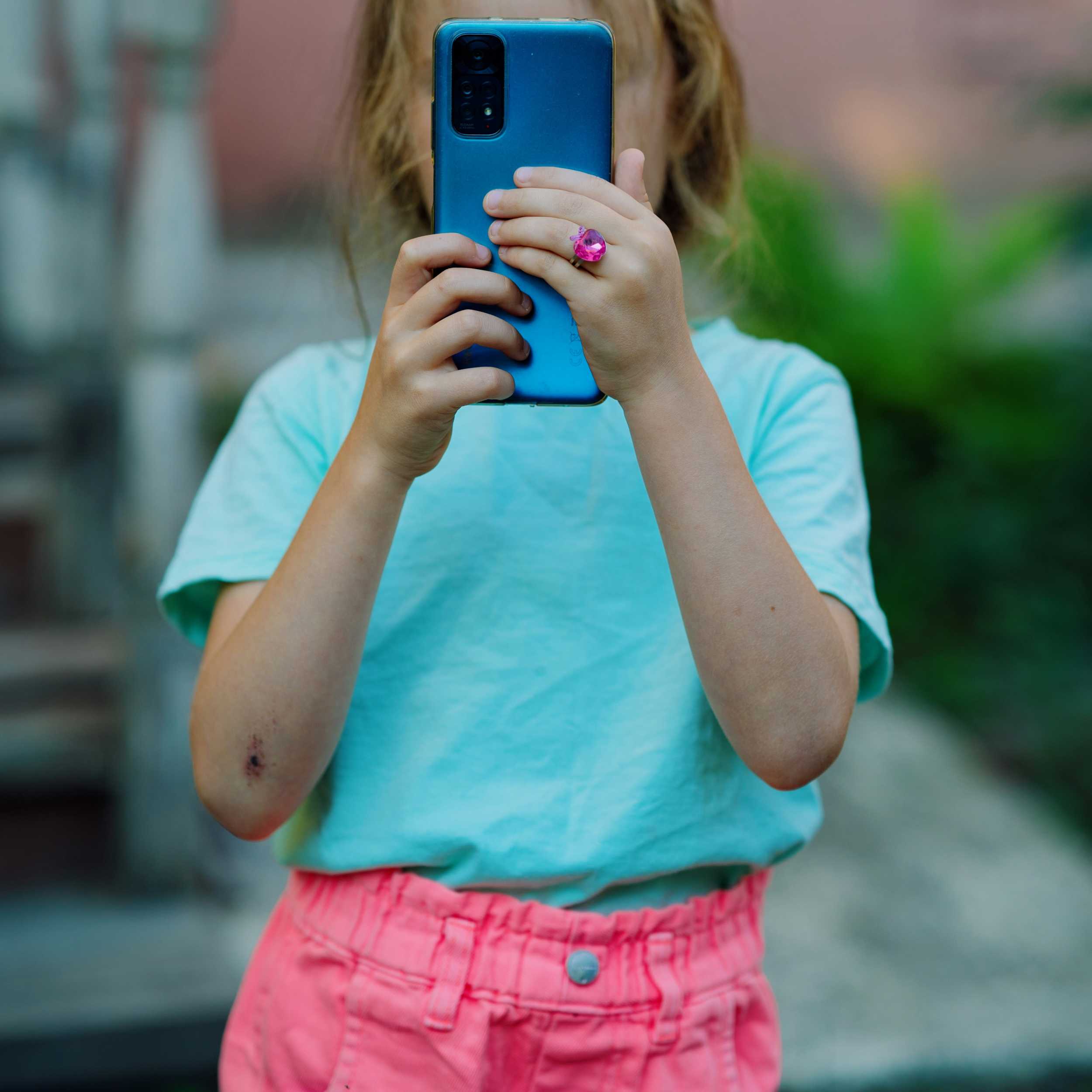 How to talk about social media pressures and the manosphere