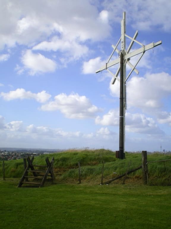 Cross on Puketāpapa-Mount Roskill