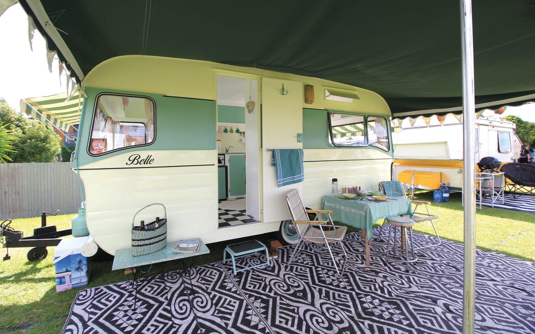 Anglo Pullman caravan