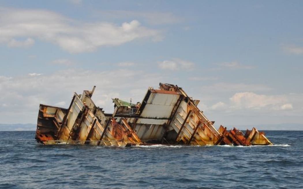 The Rena's bow was dismantled in February 2013.