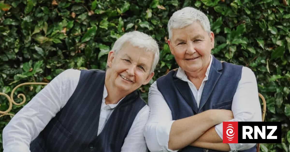 Topp Twin and comedy icon Jools Topp dies at age 68
