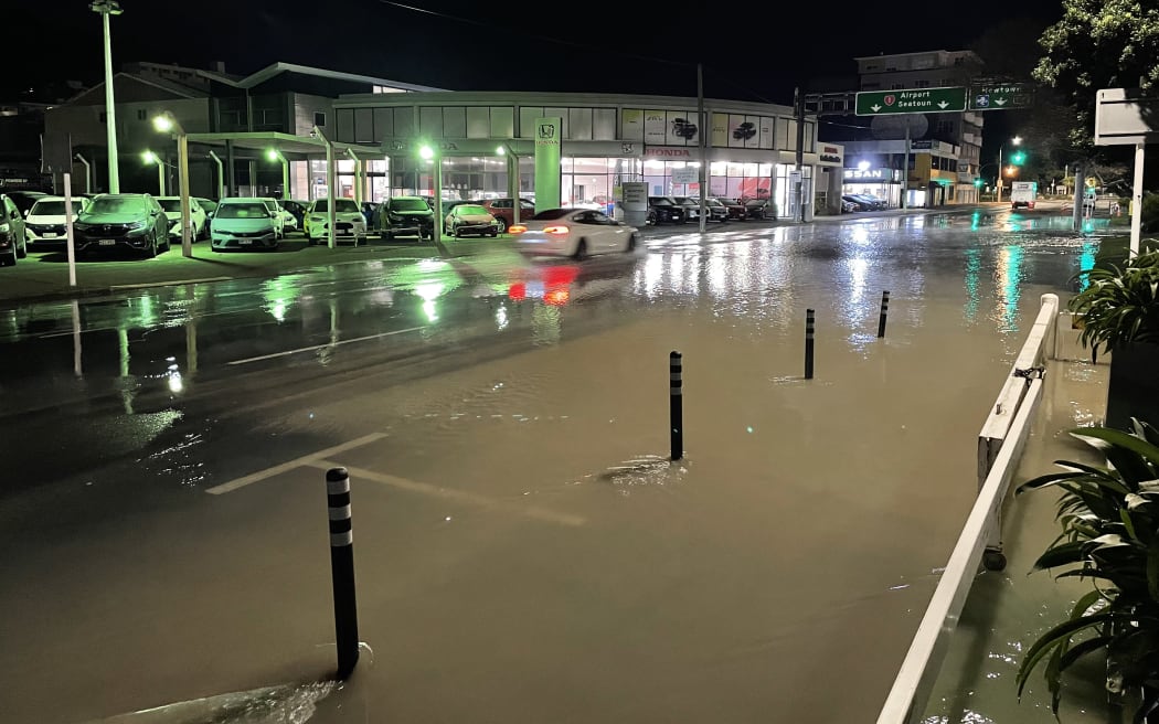 Flooding Cambridge Terrace