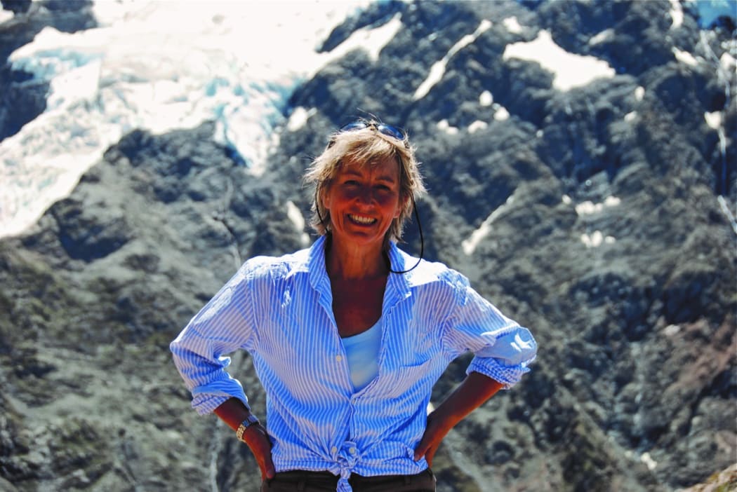 New Zealand author Mary Hobbs