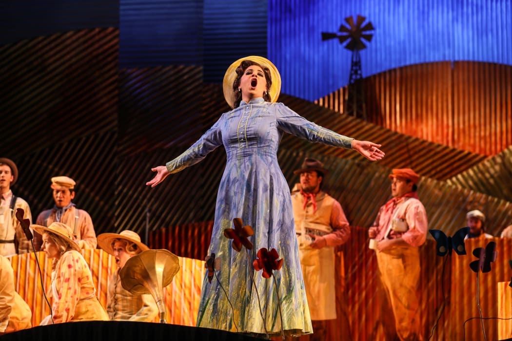 Amina Edris in The Elixir of Love