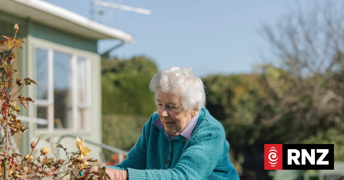 Land Girl: Centenarian's lessons from a lifetime of farming | RNZ