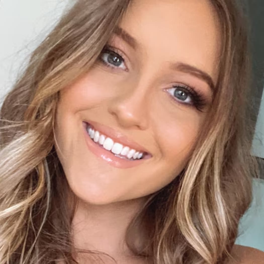 Lilie James