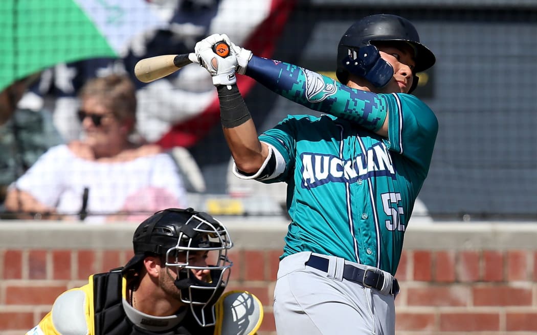 Guiyuan Xu batting for Auckland Tuatara