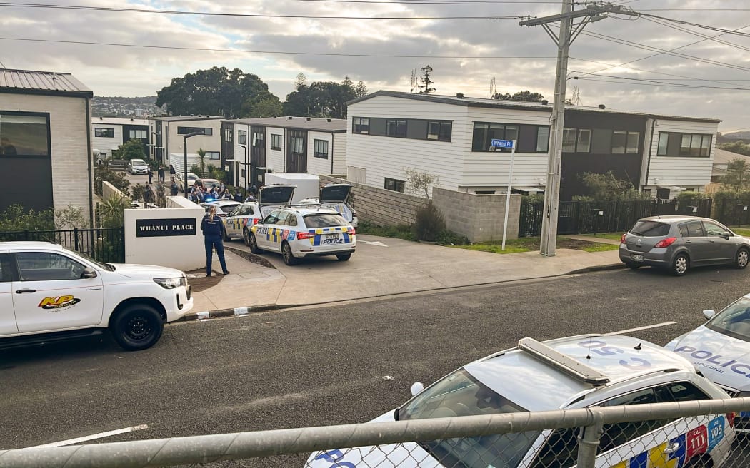 A large police presence in Mangere Bridge's Whanui Place
