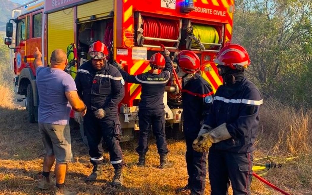 New Caledonian fire-fighters on site in Pouembout, extreme North-west of the main island of Grande Terre, on 7 September 2024  – PHOTO NC la 1ère