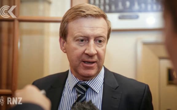 Former Health Minister Jonathan Coleman qutting politics