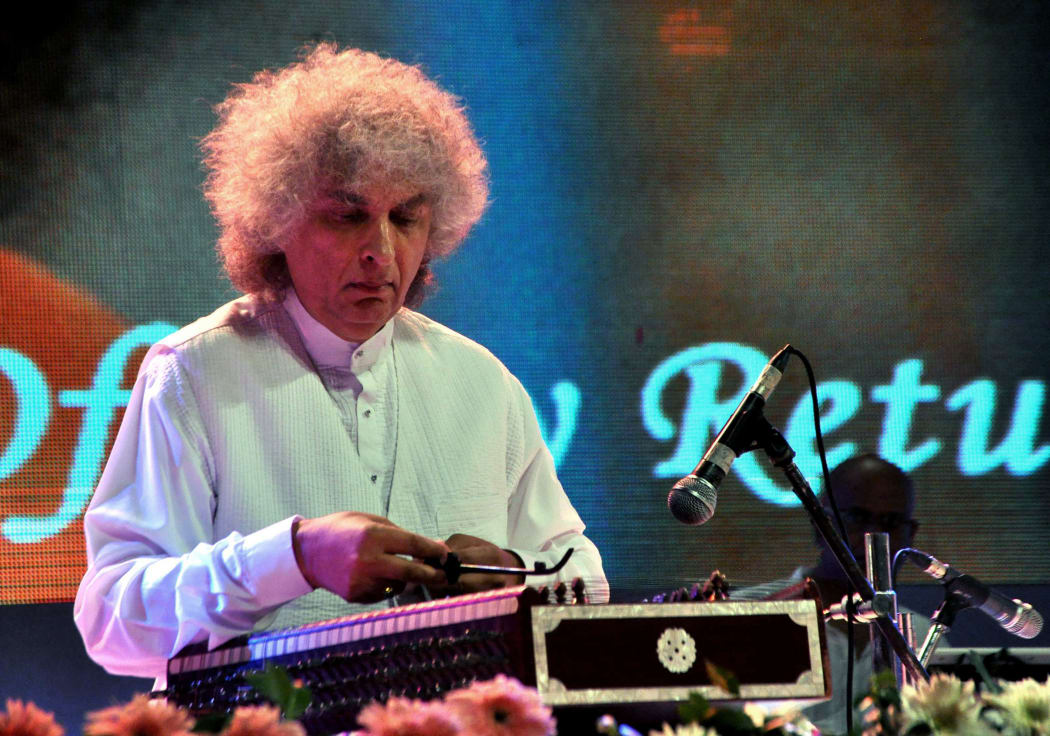 Indian classical master instrumentalist of the Santoor, Shiv Kumar Sharma performs in May 2012 in Mumbai.