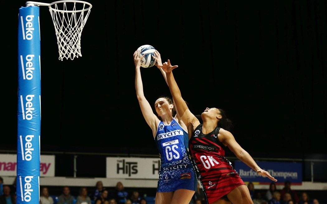 Northern Mystics shooter Bailey Mes competing for the ball