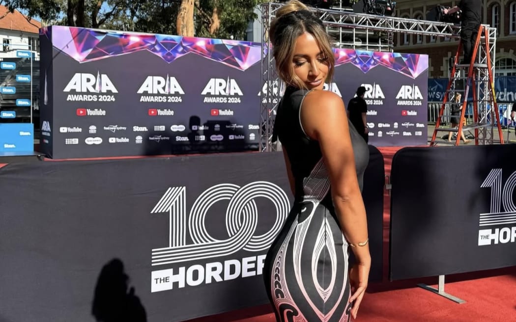 Mia Paranihi (Ngāti Porou, Ngāti Tuwharetoa), better known as Mimi, featured on season 6 of Love Island Australia, which aired from October 28 to December 16, 2024, making history as the first wahine Māori on the show.