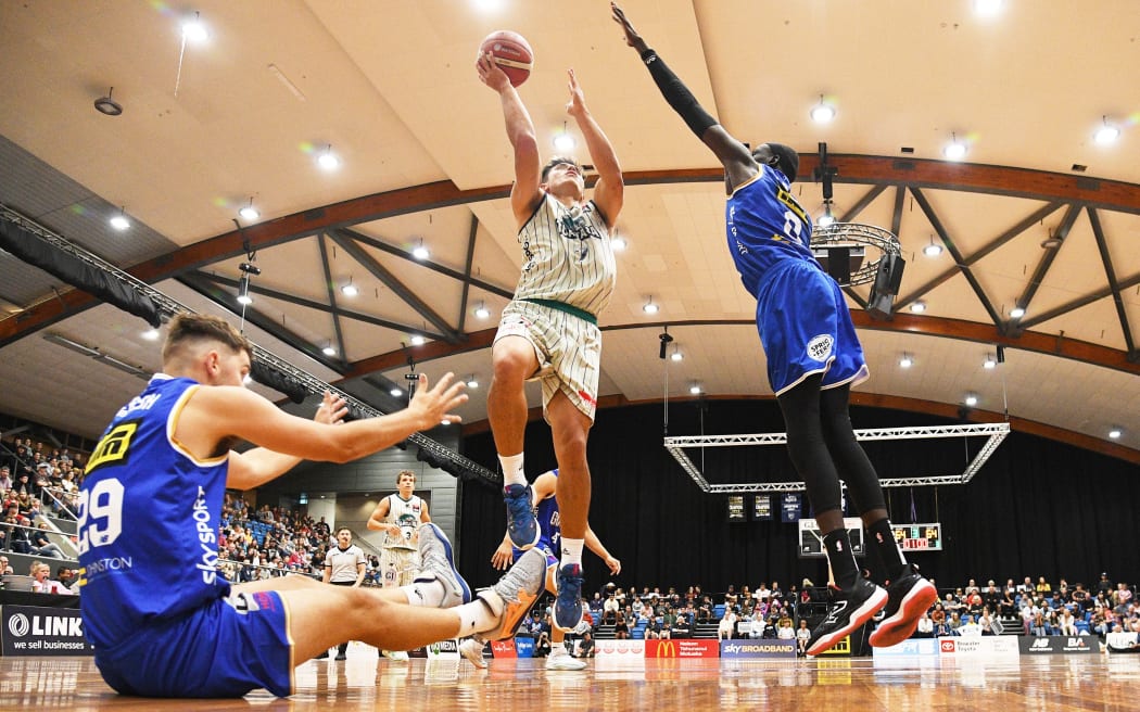 The liquidation of the Tuatara baseball franchise does not impact the Tuatara in basketball's NBL.