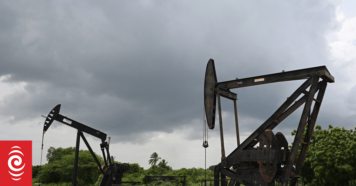 Trump says Venezuela will turn over 30 million to 50 million barrels of oil to US