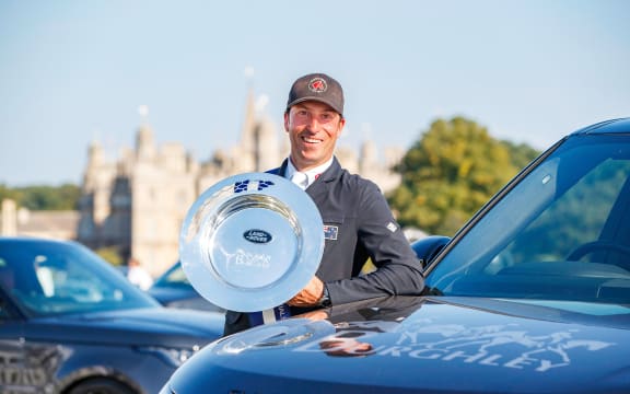 Tim Price wins Burghley 2018.