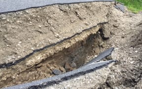 Damage on a road along the Kēkerengū fault in Marlborough.