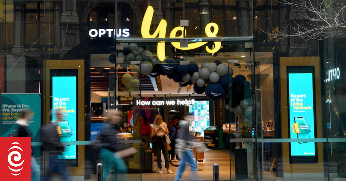 Optus investigates outage that led to failed triple-0 calls in NSW