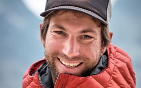 Mountain guide Thomas Vialletet died on Aoraki Mt Cook.