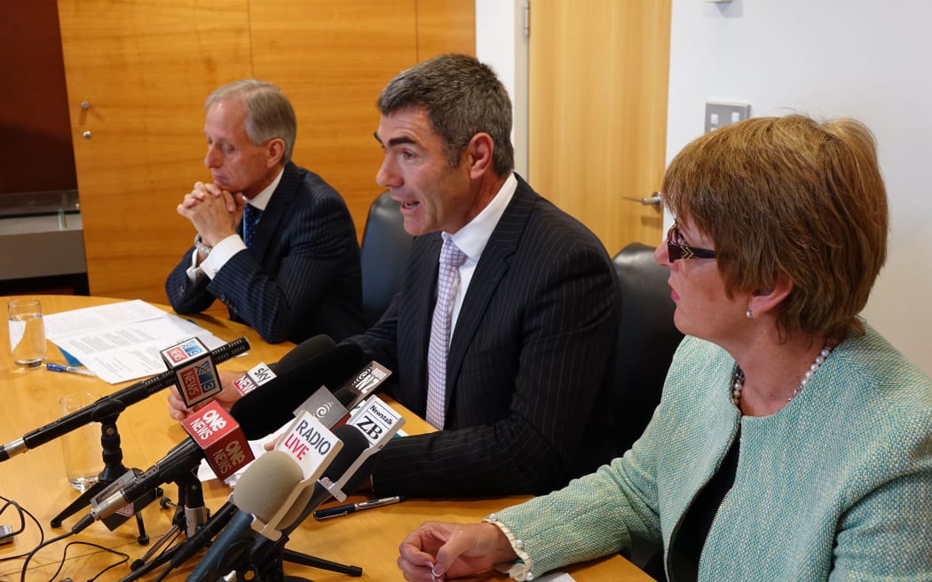 MPI chief executive Martyn Dunne (left), Primary Industries Minister Nathan Guy and Food Safety Minister Jo Goodhew.